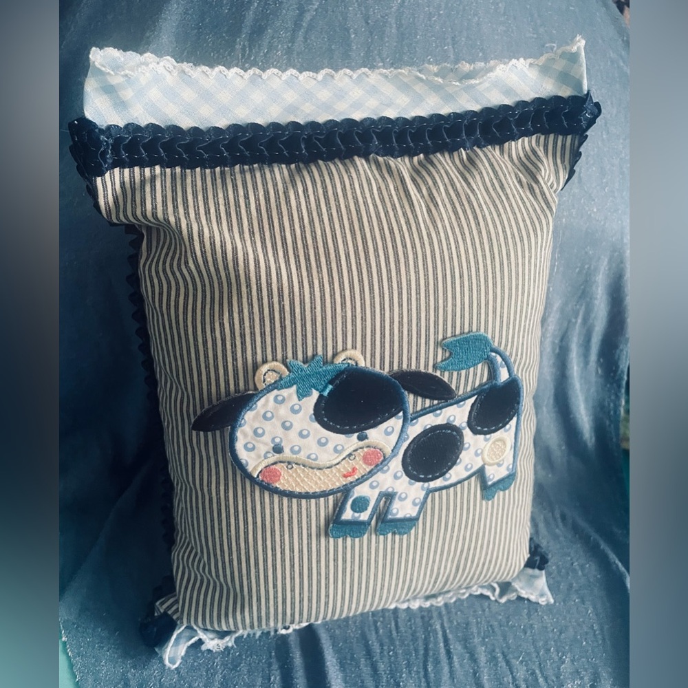 Hand Crafted  Cow Pillow— Baby Powder & Bamboo Scented  Child At Heart - Picture 6 of 8